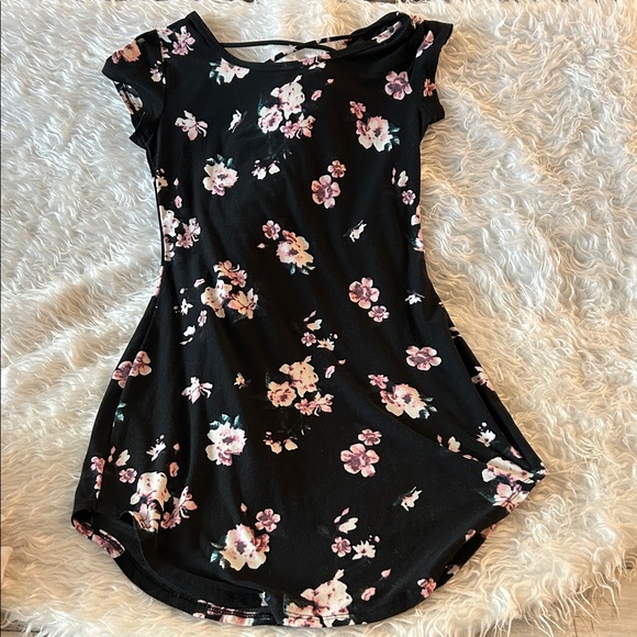 Set 2 Sundresses Floral prints Sunflowers Carnations Very Soft Size Medium - Picture 4 of 5